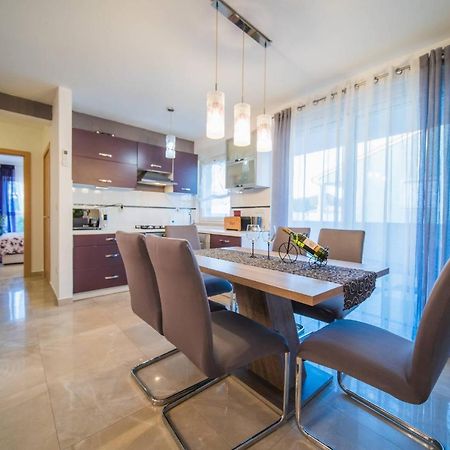 Apartment Mimi Munida 128G เมดูลิน ภายนอก รูปภาพ