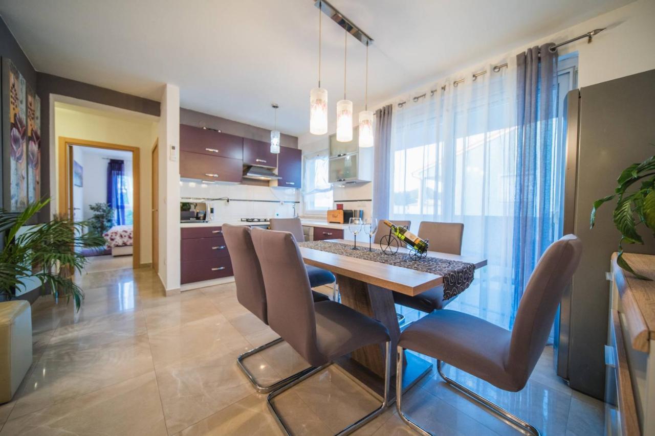 Apartment Mimi Munida 128G เมดูลิน ภายนอก รูปภาพ